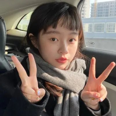 金牌客服董董恩