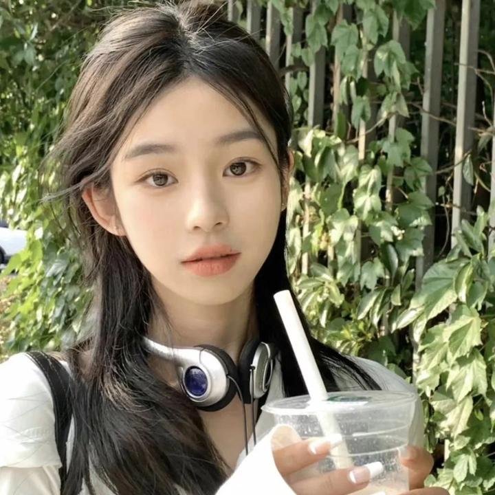 濶少艳福
